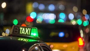 L’examen de taxista inclourà un test de català i castellà