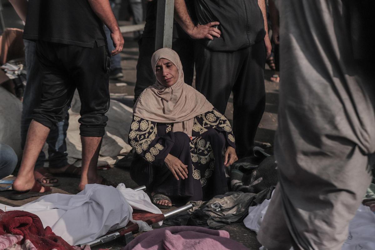 Gaza es queda sense hospitals després de dies d’intensos bombardejos israelians sobre civils Gaza es queda sense hospitals després de dies d’intensos bombardejos israelians sobre civils