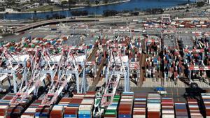 La Xina contraataca amb aranzels del 34% a les importacions dels EUA