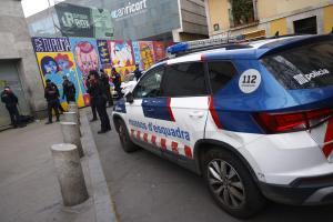 Un home s’entrega a una patrulla de Mossos a l’AP-7 amb el cadàver de la seva dona al maleter