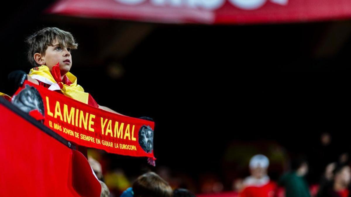 Lamine Yamal, el «superheroi» d’Espanya, s’emancipa Lamine Yamal, el «superheroi» d’Espanya, s’emancipa
