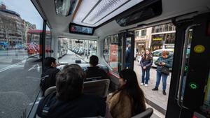 El bus sense conductor arrasa a Barcelona i preveu tornar el 2030 amb més capacitat