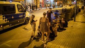 Aprovat el pla antisoroll del ‘triangle golfo’ de Barcelona: retalla l’activitat a les terrasses des de l’1 de setembre